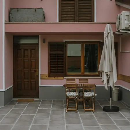 Jakova Hisa *